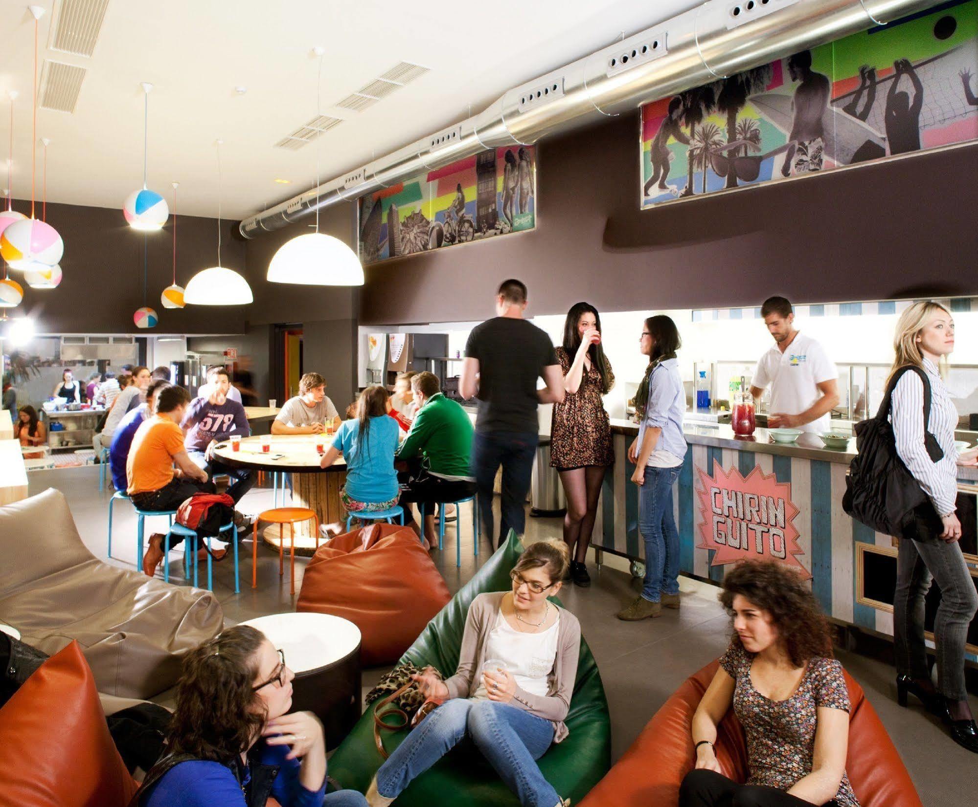 Amistat Hostel *