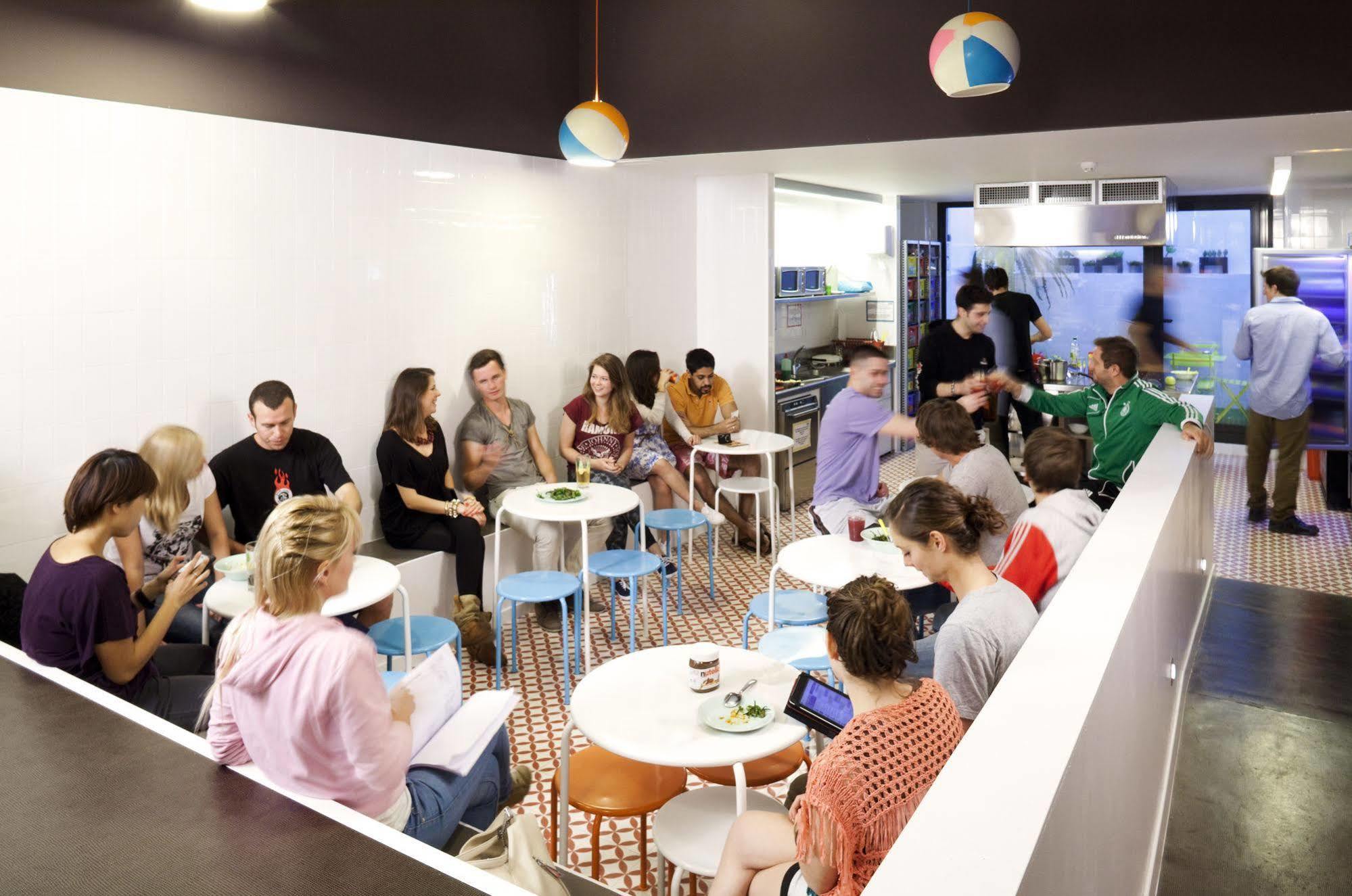 Hostel Amistat Barcelona